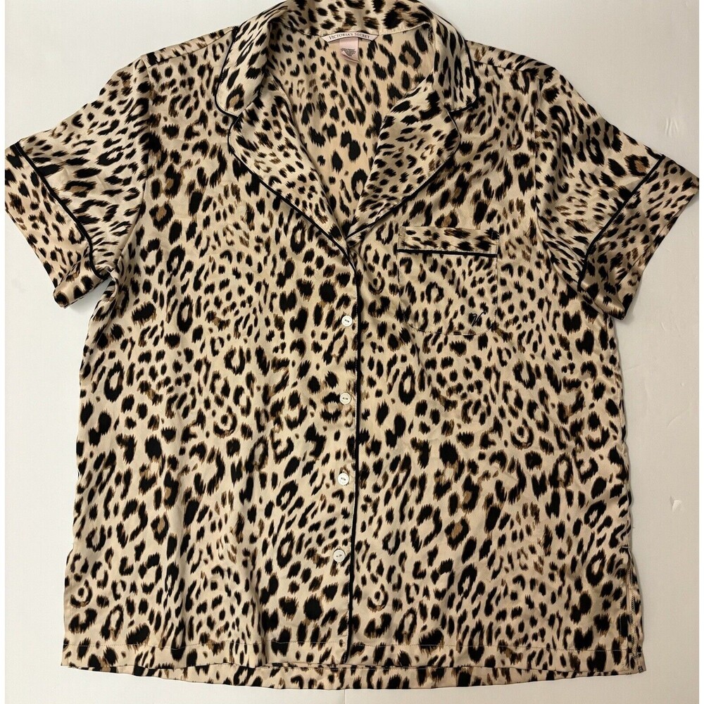 Victoria Secret Silk Pajama Short Sleeve Top in Leopard Print Size Medium